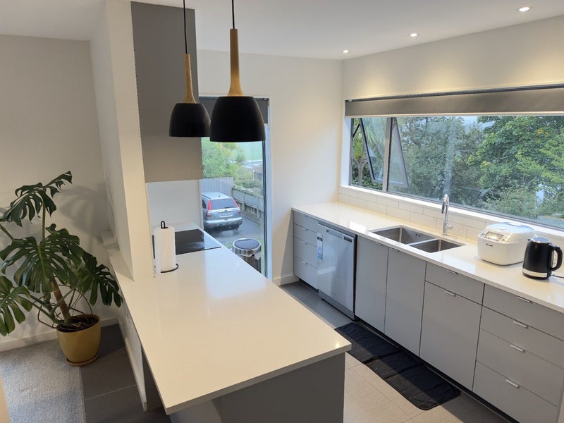3/38 Makara Road, Karori, Wellington - Carousel 2
