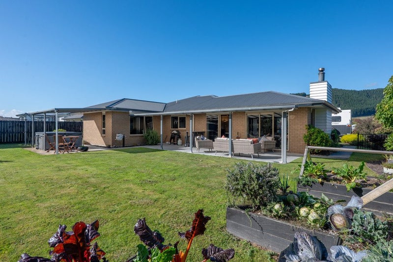27 Oakland Place, Ngongotaha, Rotorua - Carousel 1