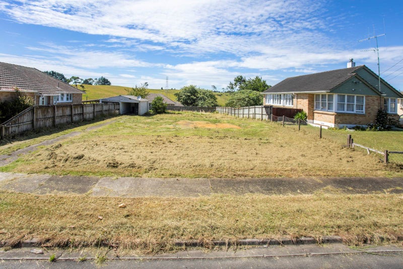 38 Kohekohe Street, MEREMERE, MERCER - Carousel 1
