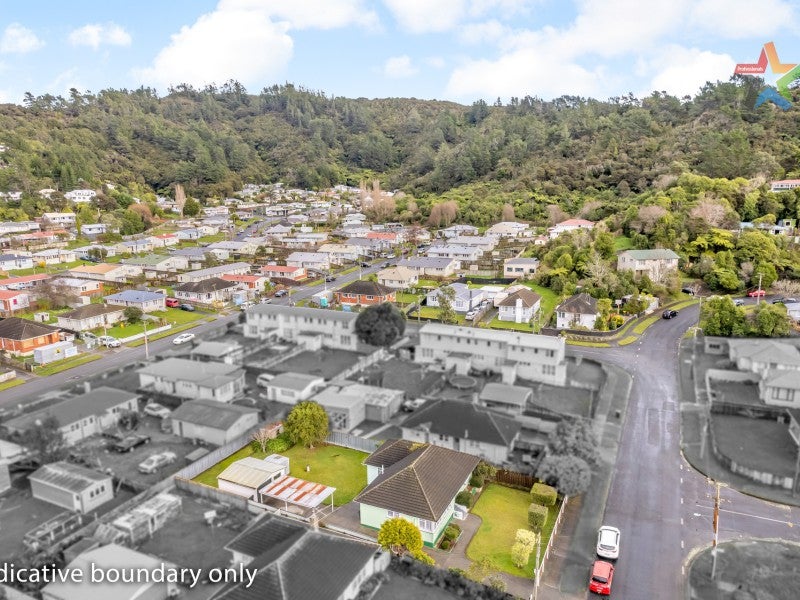 9 Rintoul Grove, Stokes Valley, Lower Hutt - Carousel 26