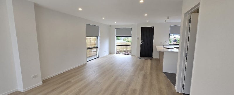 37 Kapia Drive, Takanini, Auckland - Carousel 2