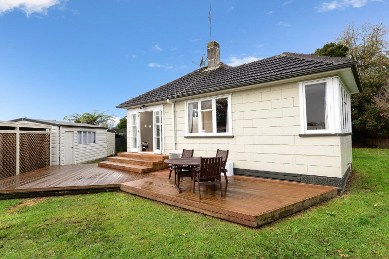 2 Haultain Street, Fairfield, Hamilton - Carousel 1