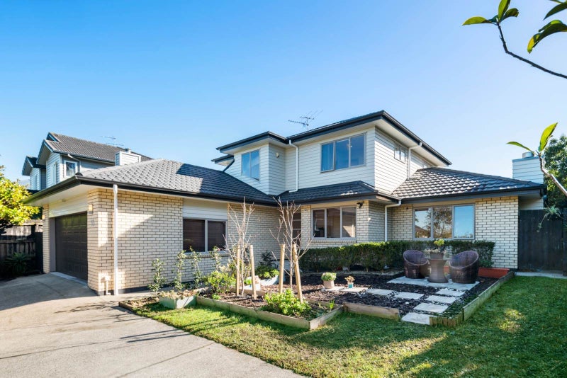 53 Fairview Avenue, Fairview Heights, Auckland - Carousel 2