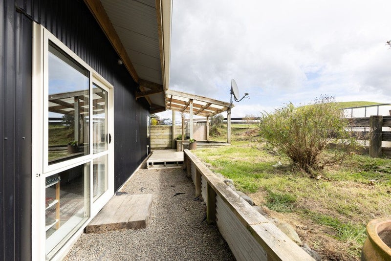 981 Colyton Road, Feilding - Carousel 1