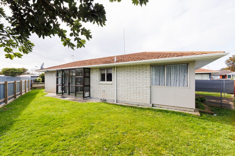 7 Herbert Avenue, Cloverlea, Palmerston North - Carousel 18