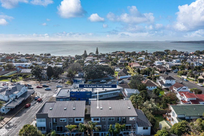 4/4 Jutland Rd, Hauraki, Auckland - Carousel 32