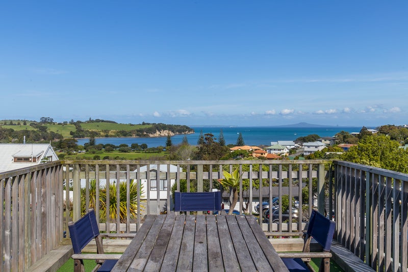 11 Kotanui Avenue, Army Bay, Whangaparaoa - Carousel 2