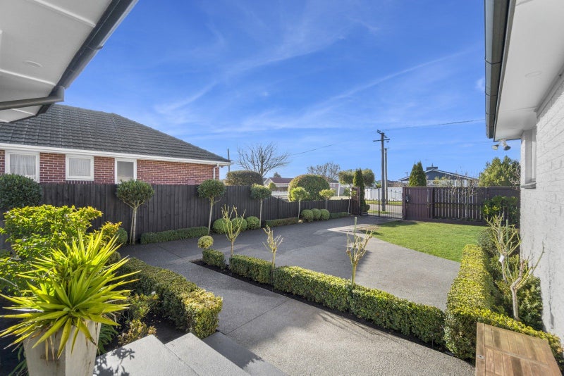 25 Vardon Crescent, Shirley, Christchurch - Carousel 25