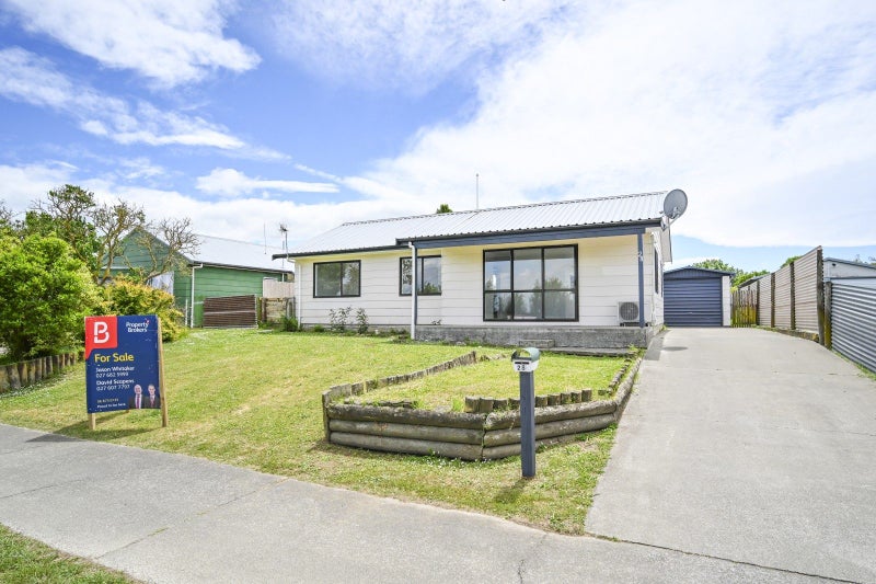 28 Ramsey Crescent, Flaxmere, Hastings - Carousel 1