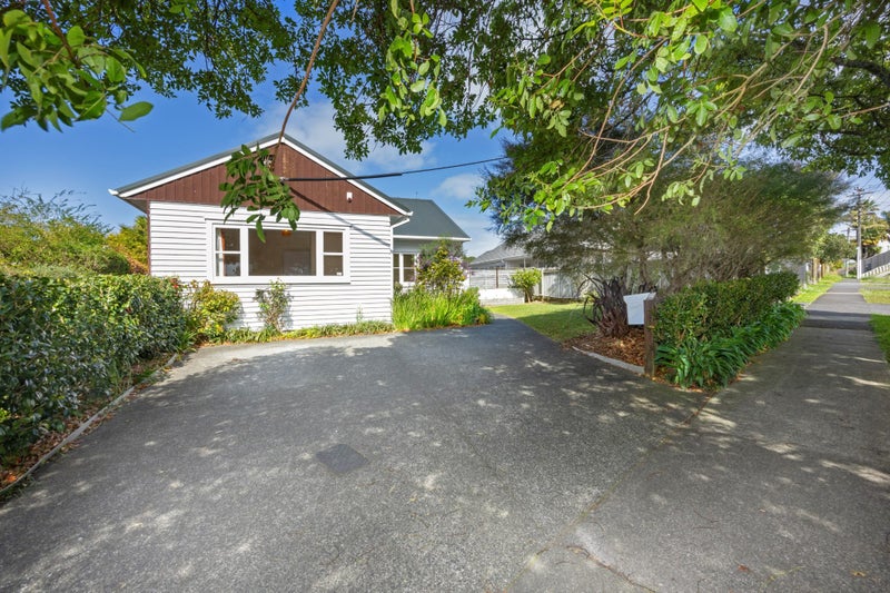 52 Fruitvale Road, New Lynn, Auckland - Carousel 1