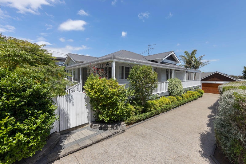 6 Acorn Street, Royal Oak, Auckland - Carousel 2