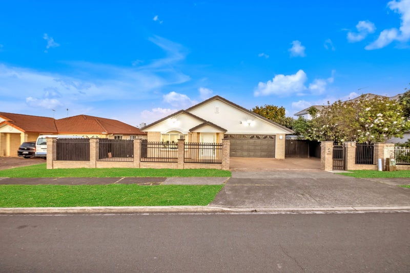 196 Botany Road, Botany Downs, Auckland - Carousel 1