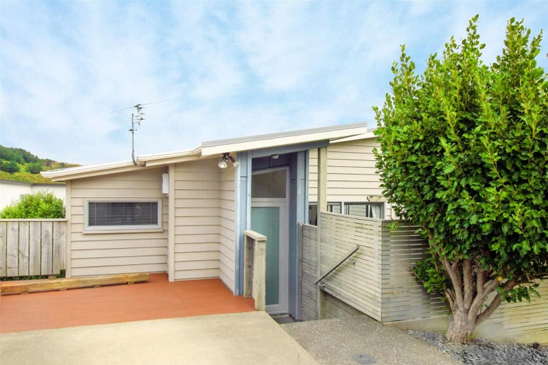 64A Sheridan Terrace, Johnsonville, Wellington - Carousel 1