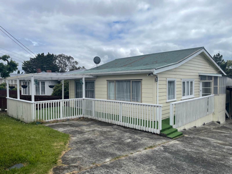 1/31 St Leonards Road, Kelston, Auckland - Carousel 1