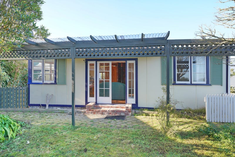 74B Dunns Avenue, The Pines Beach, The Pines Beach - Carousel 1