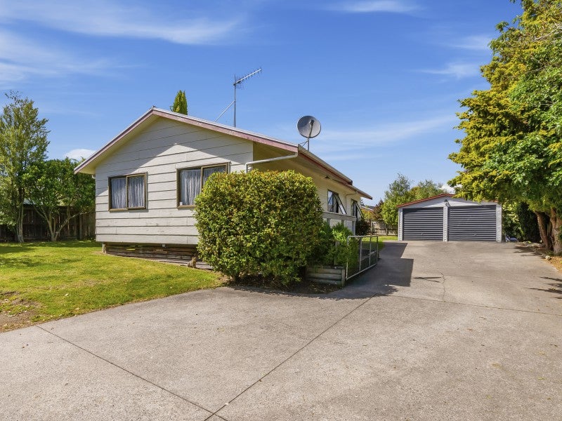 8 Grace Crescent, Richmond Heights, Taupo - Carousel 2