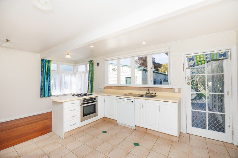 228 Tremaine Avenue, Highbury, Palmerston North - Carousel 2