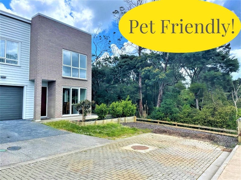 15 Purei LANE, Massey, Auckland - Carousel 2