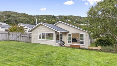 77 Beauchamp Street, Karori, Wellington - Carousel 1