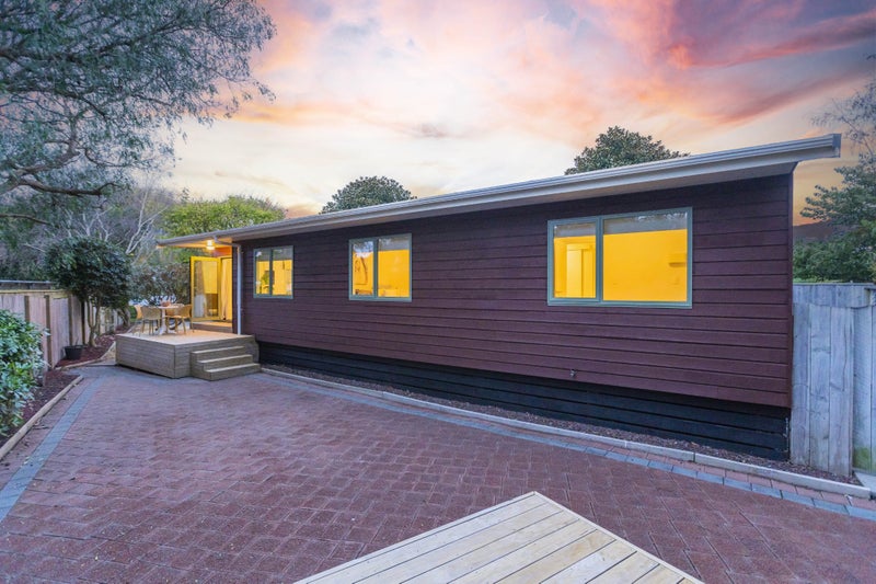 9 Edward Court, Raumati South, Paraparaumu - Carousel 1