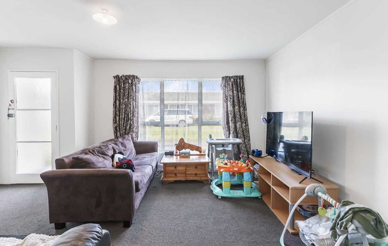 38 Taka Street, Takanini, Auckland - Carousel 2