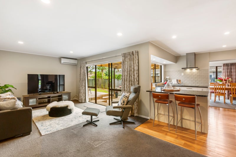 38 Brylee Drive, Conifer Grove, Takanini - Carousel 2