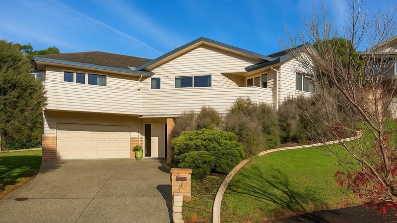 4 Nottingham Place, Northcross, Auckland - Carousel 1