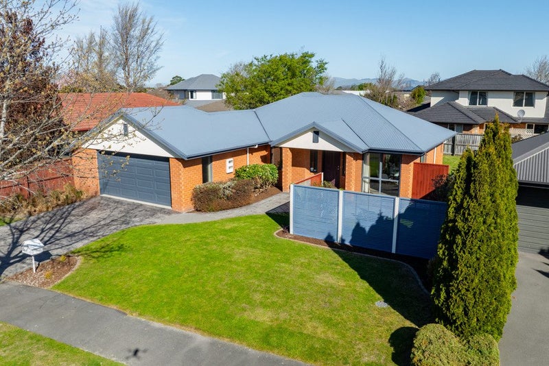 6A Blarney Place, Casebrook, Christchurch - Carousel 1