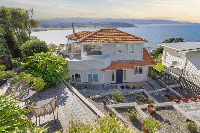 1 View Road, Houghton Bay, Wellington - Carousel 2