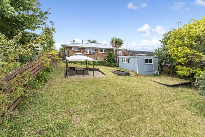 8 Pegler Drive, Howick, Auckland - Carousel 2