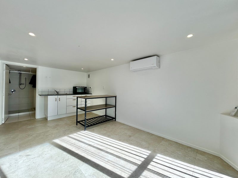 772A Whangaparaoa Road, Manly, Whangaparaoa - Carousel 2