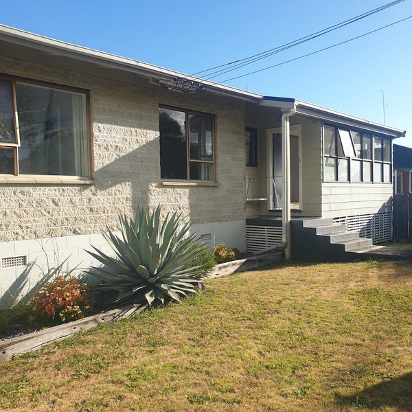 1/39 Turama Road, Royal Oak, Auckland - Carousel 1