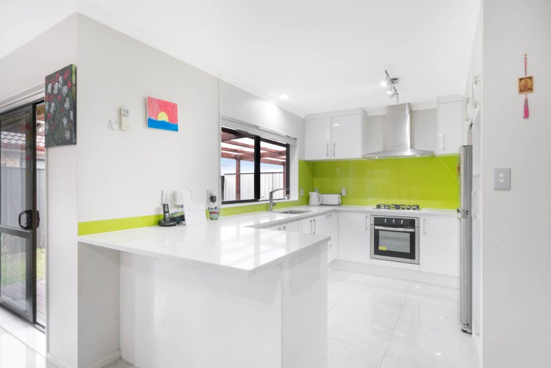 30 Stellata Court, Randwick Park, Auckland - Carousel 2