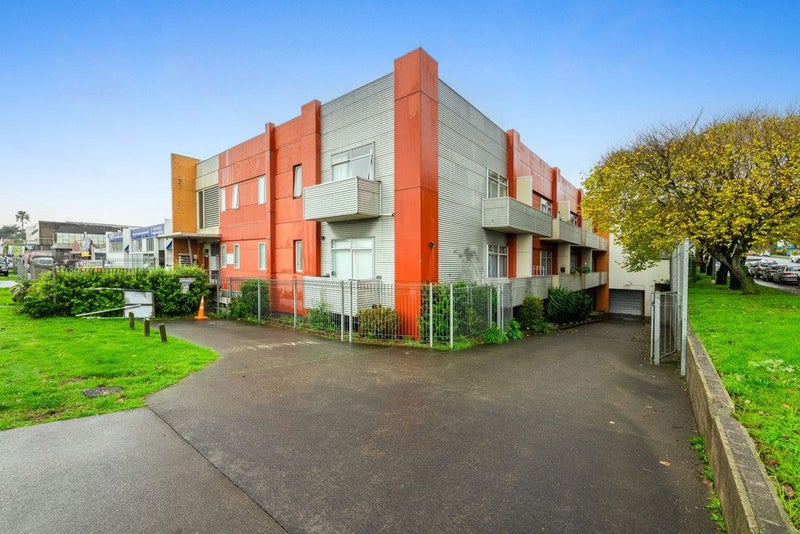 15/98 Station Road, Otahuhu, Auckland - Carousel 2