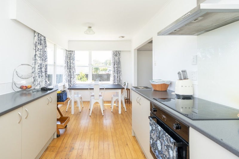 41 Sheridan Street, Silverdale, Hamilton - Carousel 2