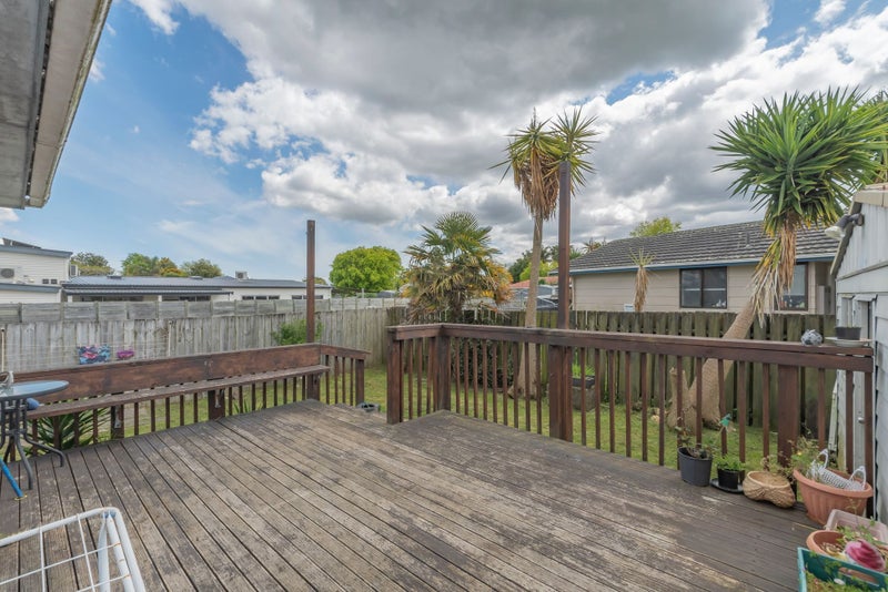 1/170 Old Wairoa Road, Papakura, Papakura - Carousel 2