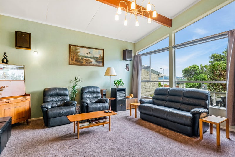14 Eskdale Road, Papakowhai, Porirua - Carousel 2