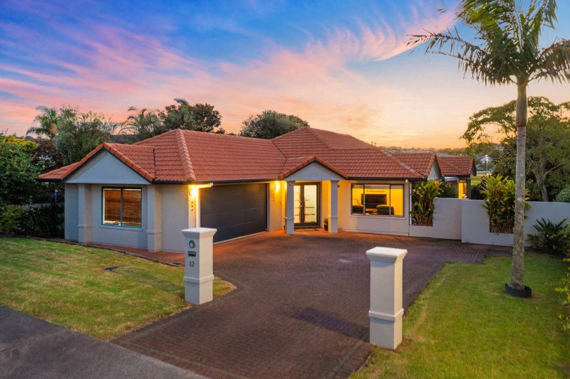 12 Rosetti Rise, West Harbour, Auckland - Carousel 25