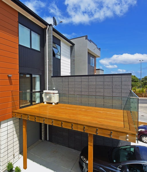 20 Meritage Lane, Te Atatu South, Auckland - Carousel 2