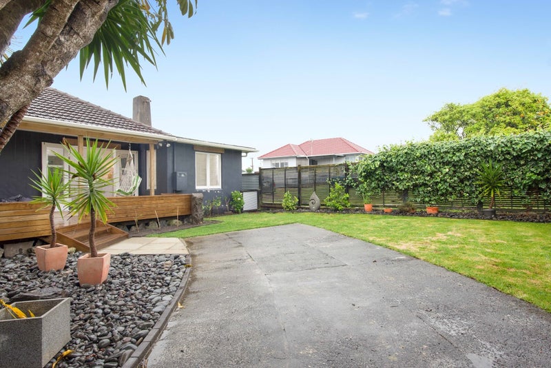 0 , Gate Pa - Carousel 18