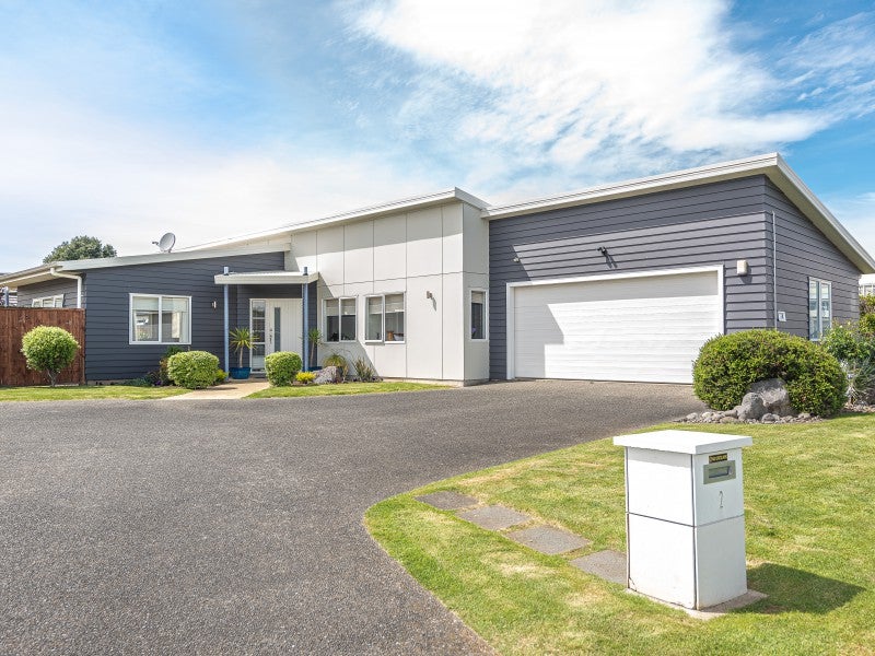 2 Gilligan Close, College Estate, Whanganui - Carousel 1