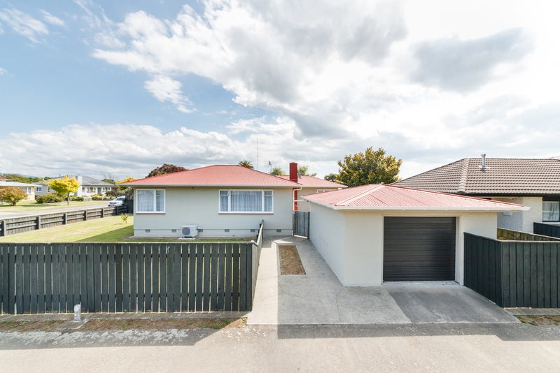 29 Liverpool Street, Takaro, Palmerston North - Carousel 1
