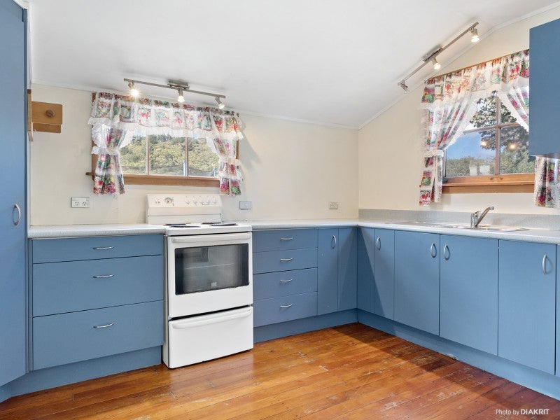 5 Mangaroa Hill Road, Clouston Park, Upper Hutt - Carousel 2