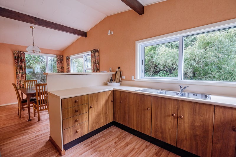 218 Pembroke Road, Wilton, Wellington - Carousel 11