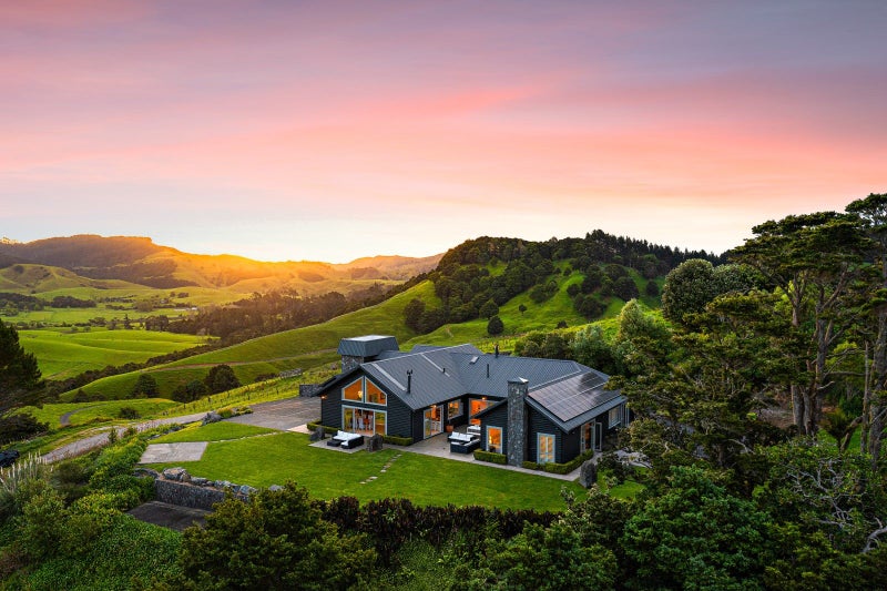 5 Hall Lane, Kaipara Flats, Warkworth - Carousel 1