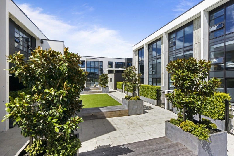 410/8 Kingsland Terrace, Kingsland, Auckland - Carousel 1