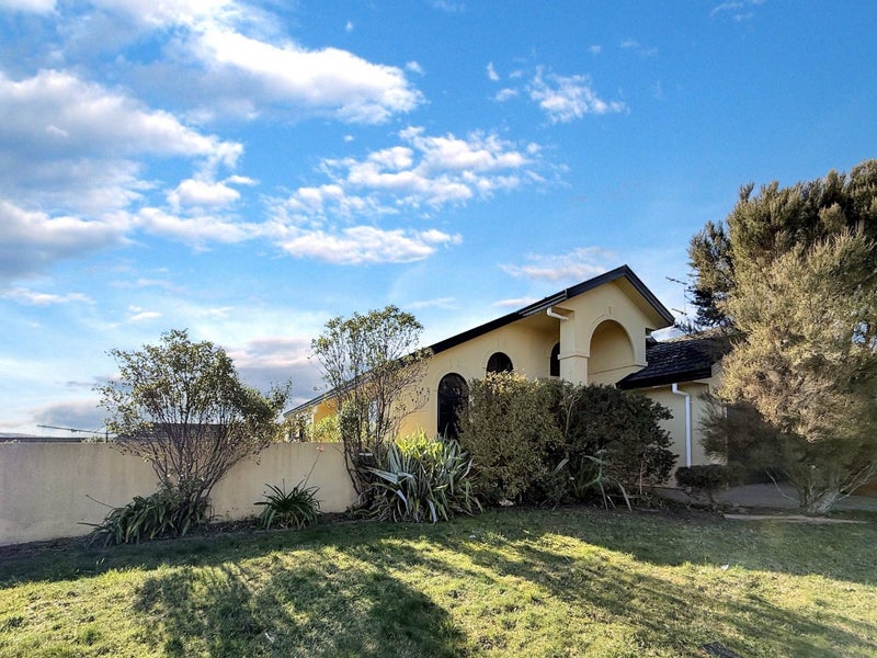 71 Kentwood Drive, Woodridge, Wellington - Carousel 2