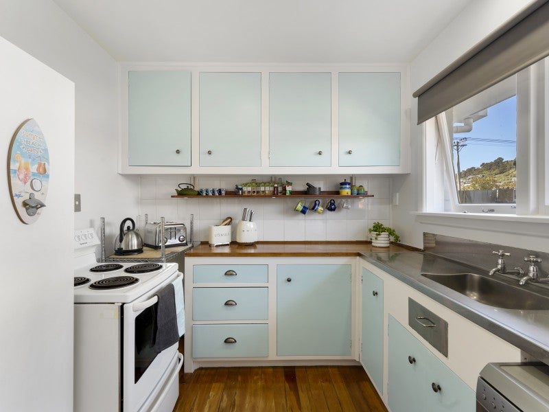 2/94 Nayland Street, Sumner, Christchurch - Carousel 2