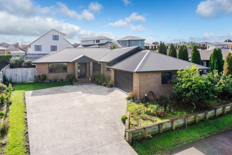 66 Farnborough Drive, Grandview Heights, Hamilton - Carousel 1