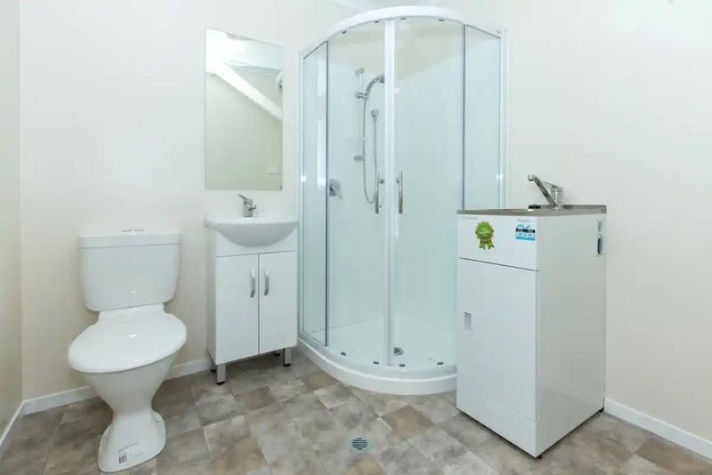 2/1 Bleakley Place, Hillcrest, Hamilton - Carousel 9